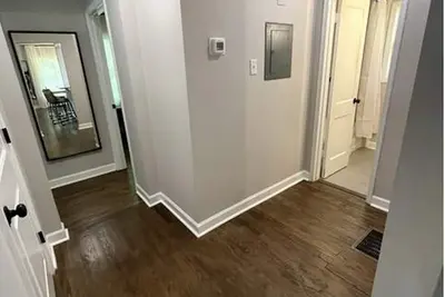 Broadwell Bungalow\n