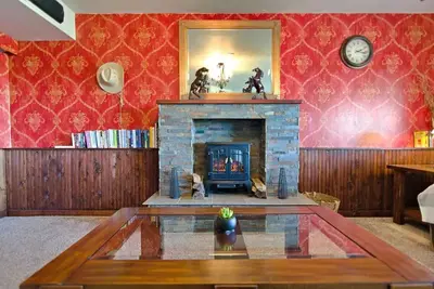 Image de A place full of character and charm-Gateway to Canadian Rockies