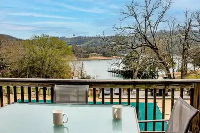 Image de 3br Duplex Cabin w/ Pool + Swim & Boat dock