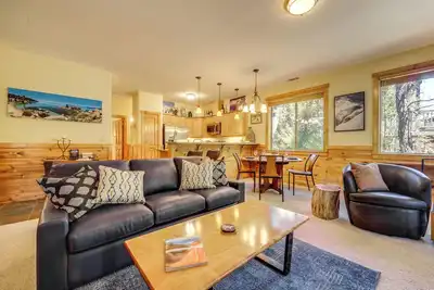 Image de Boulders Truckee Condo Near Donner Lake + Skiing!