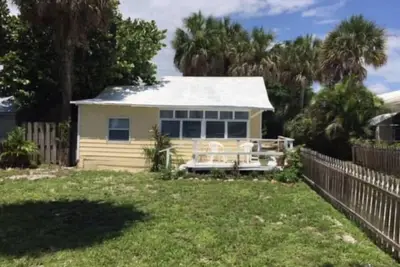 Wide Water Contemplative Cottage