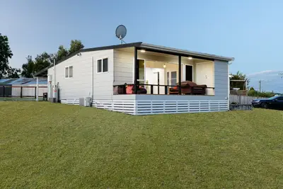 Image de Lake View Retreat - Relax, Unwind, & Make Memories