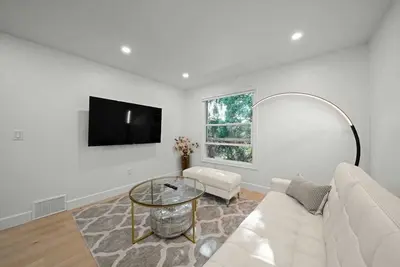 Image de Commercial Drive Private Upper