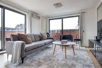 Image de Premium Westminster 3br w/ Balcony, nr Tube & Attractions, by Blueground