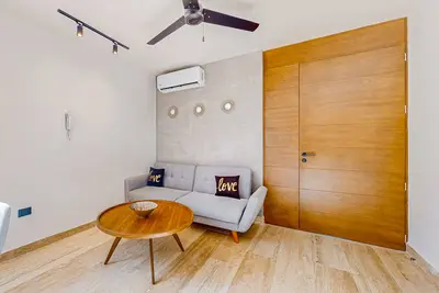 Image de Stylish apartment in the heart of town with rooftop pool & lounge deck
