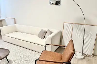 Image de Luxury 2 Bedroom Apartment in Heart of Quincy