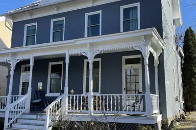 Image de Vacation Rental: Armory Quarters B
