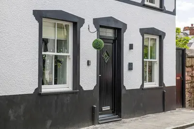 Image de The Old Sweet Shop, pet friendly, with open fire in Conwy