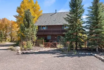 Image de 4br Fishing Cabin-Granby River Access-Hot Tub