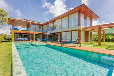 Image de Pf16 Casa Alto Padrão 5 Suites - Praia Bella, with exclusive access to the beach!