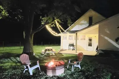 Image de Farmhome on 80 acres, Fire Pit, Close to Ucm, Whiteman Afb, Kansas City, Pets Ok