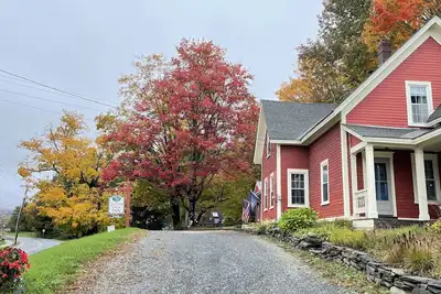 Deerfield Valley Inn, 5min. to M. Snow Room Entire Inn\n