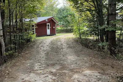 Image de Cozy home less than a mile to Loon South Peak. Walk to Lincoln Center.