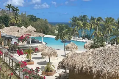 Image de Studio vue mer avec terrasse et jardin dans residence de standing avec piscine