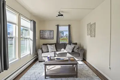 Image de Cozy Cottage in Grants Pass Near River!