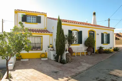 Image de Charming Countryside Home with Fireplace & Patio