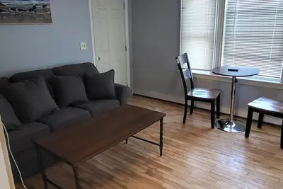 Usm Area. Great location.