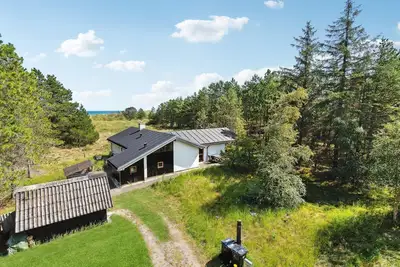 Image de Maison confortable de 3 chambres à.