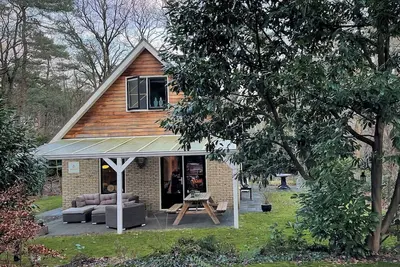 Image de Kom tot rust en ontspanning in het bos van Norg (Drenthe) Met alle faciliteiten