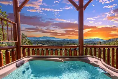 Image de Epic Mountain Views in a Luxury Cabin