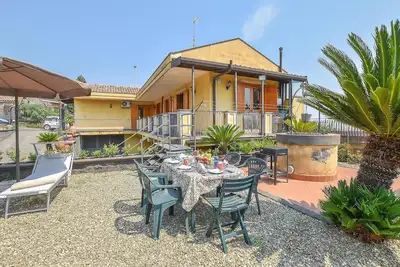Belle maison à Santa Venerina