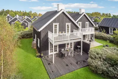 Image de Belle maison à Gjern avec sauna