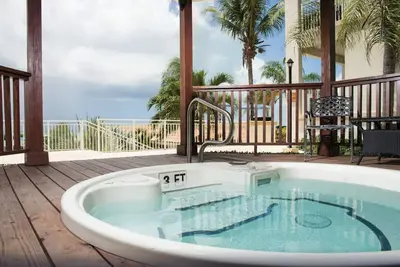 Image de Cliffside Condo 5202 at La Vista Azul - Gym, Hot Tub, Pools, Restaurant