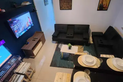 Image de Ultimate Staycation\nw/ Jacuzzi and Arcade