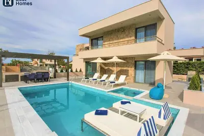 Image de Bh855 - C - Villa Chalkidiki