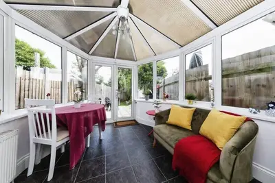 Image de Elegant 3-Bedroom House in London