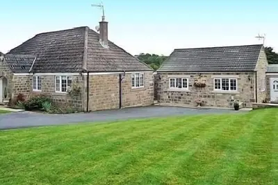 Image de Fabulous detached cottage. Situated within an Area of Outstanding Natural Beauty.