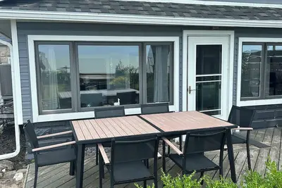 Image de Lakeside Oasis - Lake Erie Lakefront with Golf Cart
