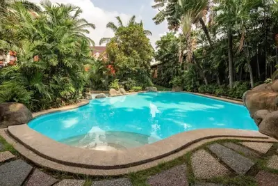 Brand New Studio in Pasig with Free Pool access
