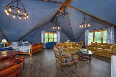 Image de Guesthouse Minutes from the Mountain!