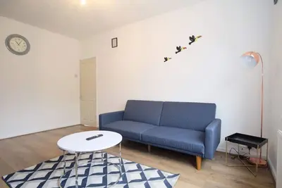 Image de Airy 3 bedroom house with free parking n Garden