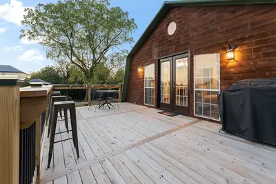 Image de Cozy Posy: Mountain Top Cabin on 18 acres + Private Hot Tub