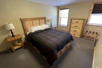 Image de Tahquamenon Suites Lodging - One-Bedroom Suite # 2