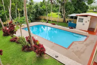 Image de Peaceful East Country Side House with Big Pool, WiFi, A/Cs, Bbq, Solar Panels