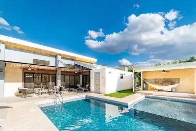 Image de Luxurious 3 Bedroom Villa & Pool  Close to Beach in Playa Grande, Costa Rica