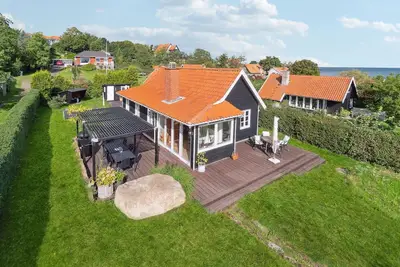 Image de Belle maison à Gudhjem avec WiFi
