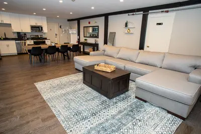 Image de Gunstock Inn - Owners Suite! Lake/Mtn. View from your private porch.