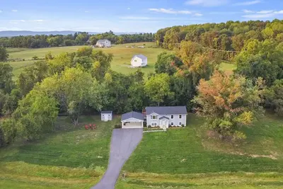 Image de Trailside Retreat in breathtaking Western Loudoun