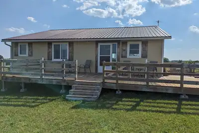 Image de 5 minutes from Rathbun Lake! Pet friendly