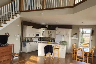 Image de Beautiful Fully Furnished Two Bedroom Home For Rent In Wheatley River