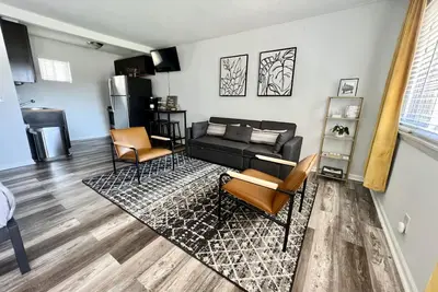 Image de Chic Downtown Studio - Convenient to Broadway!