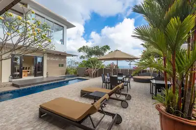 Image de 14 pax/ 6 bedrooms Villa in Nusa Dua/Pandawa Beach