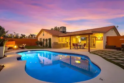 Image de Pool, Hot tub & Grill! Family Retreat