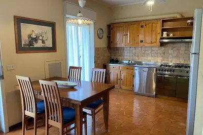 Cozy apartment 10 min from the sea and very well connected to the city center