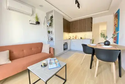 Image de Located in the heart of the city, Old Town, 350 meters from the main square