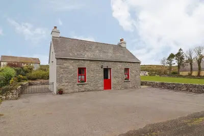 Image de Limestone Cottage, family friendly in Carron, County Clare